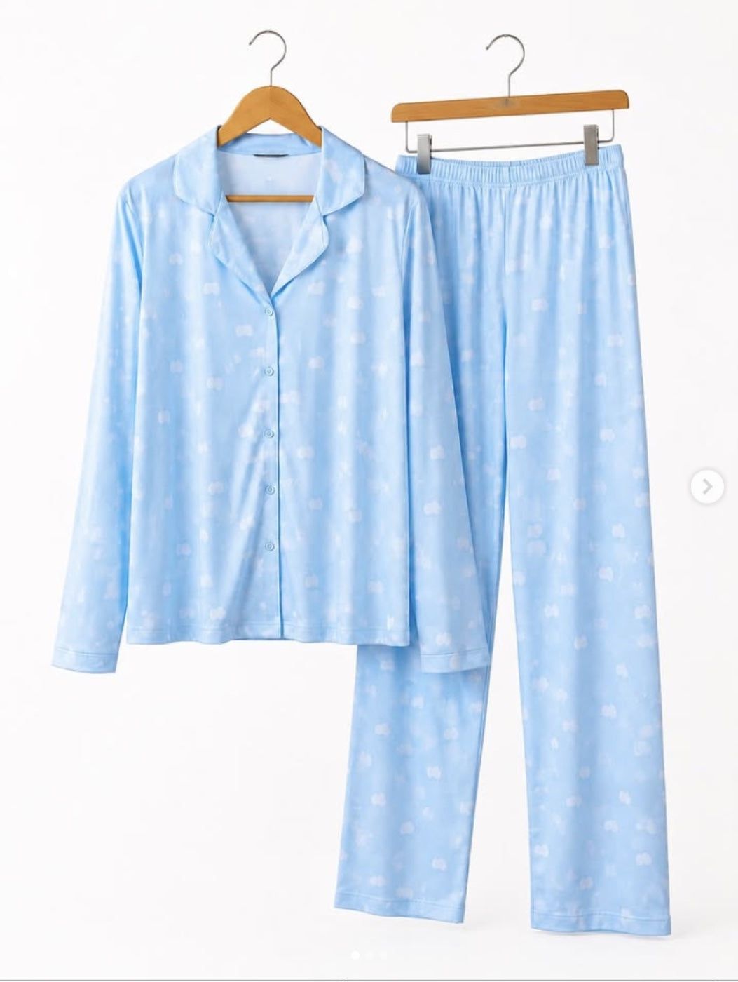 Bulut Desenli Açık Mavi Düğmeli Pijama Takımı